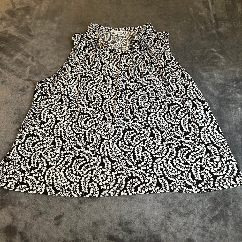 Liz Claiborne Black White Sleeveless Blouse Top Floral Leaf Print Womens size 2X